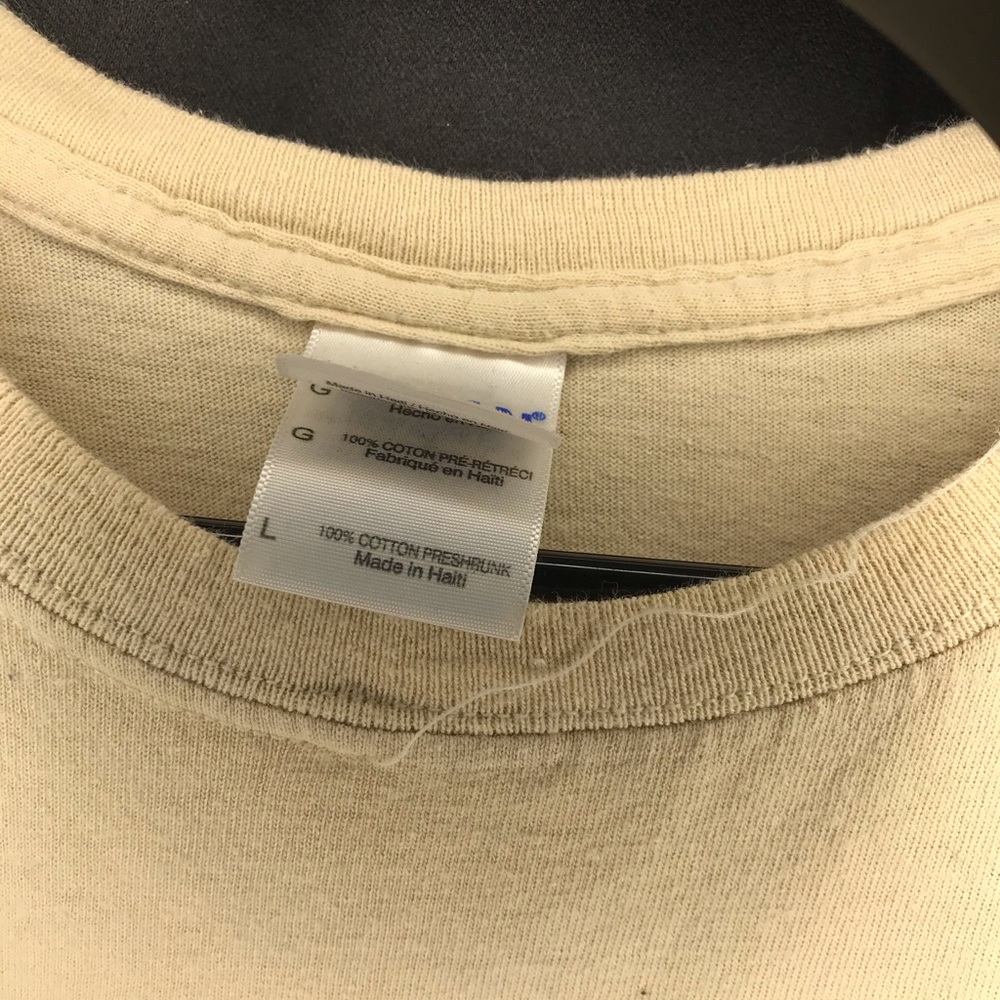 Graphic tee - Picture 3 of 3